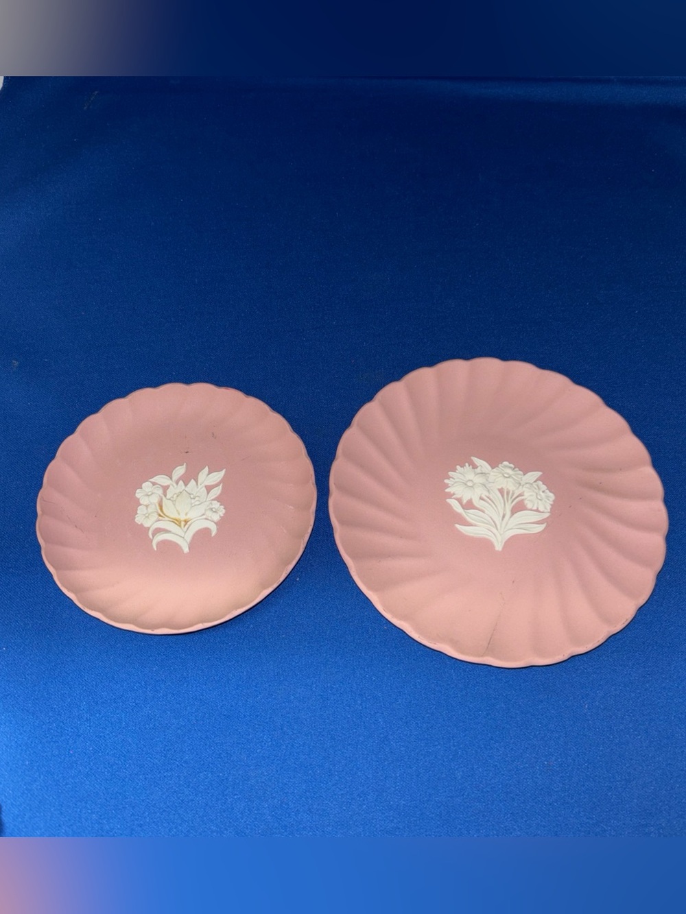 Wedgwood Pink Jasperware Round Fluted Plate Floral Lot Of 2